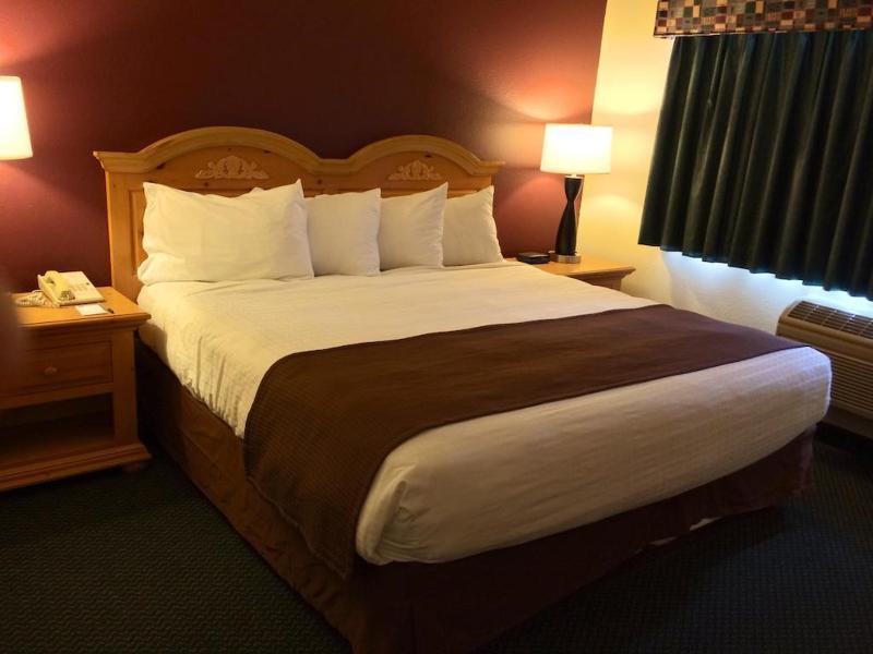 Americinn By Wyndham Нортфилд Экстерьер фото